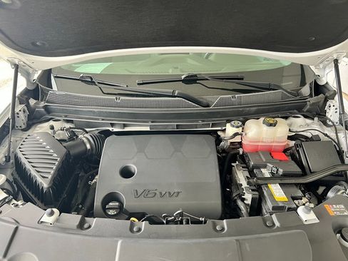 Used 2020 Chevrolet Traverse LT image 4