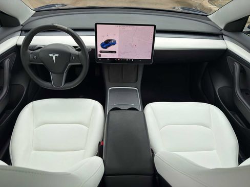 Used 2023 Tesla Model 3 Standard Range RWD image 17
