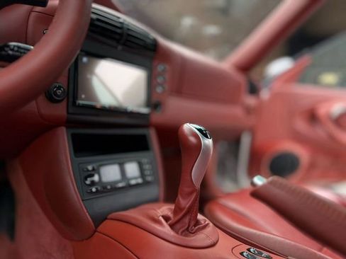 Used 2001 Porsche 911 Carrera 4 image 14