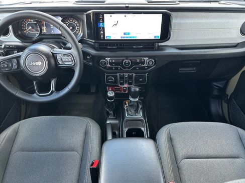New 2025 Jeep Gladiator Willys image 13