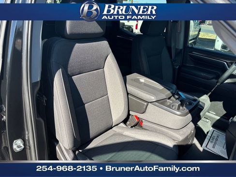 Used 2024 Chevrolet Silverado 1500 LT w/ Z71 Off-Road Package image 25