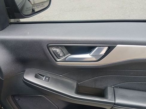 Certified 2022 Ford Escape SEL image 59