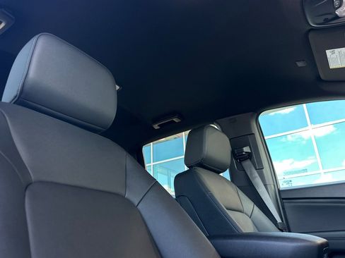 New 2026 Chevrolet Colorado LT w/ LT Convenience Package RWD image 16