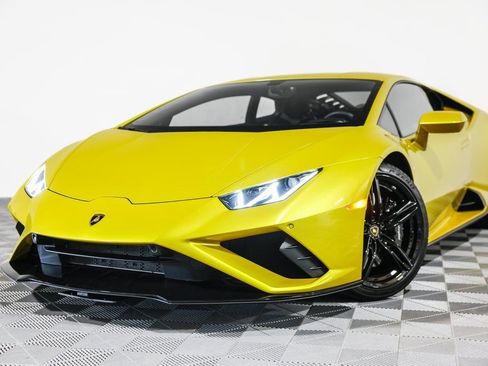 Used 2020 Lamborghini Huracan EVO image 10