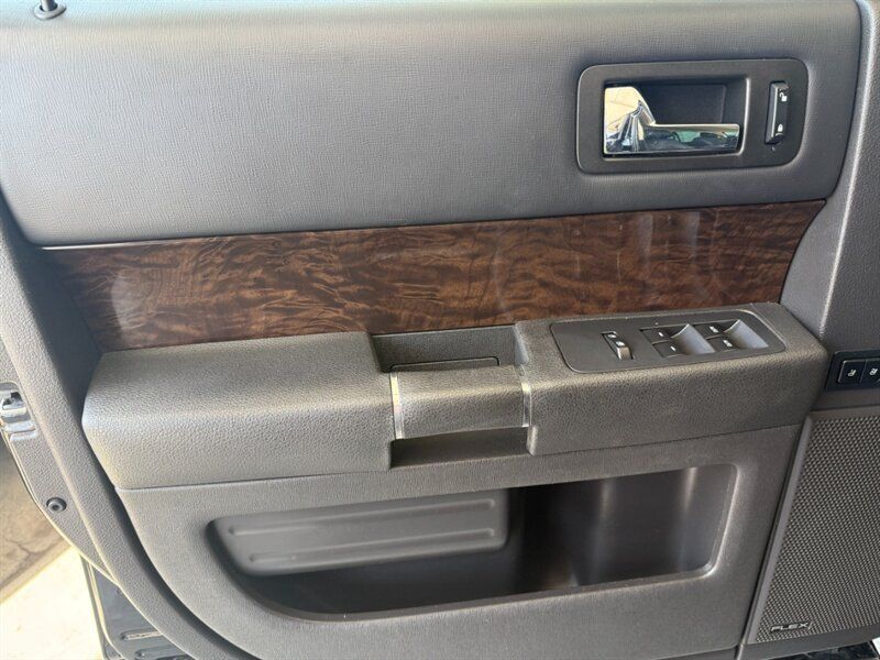 Used 2016 Ford Flex Limited FWD image 22