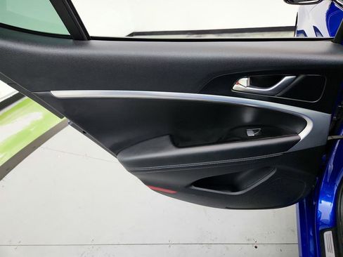 Used 2022 Genesis G70 2.0T image 25