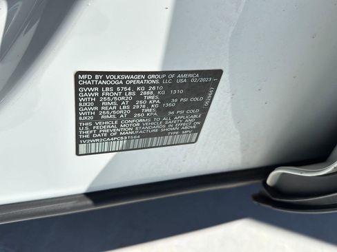 Used 2023 Volkswagen Atlas SE image 37