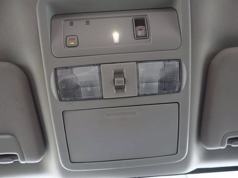 Used 2021 Nissan Titan SV w/ SV Convenience Package AWD/4WD image 29