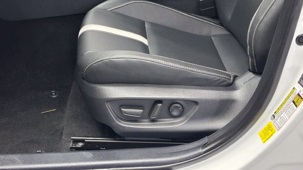 Used 2025 Toyota Camry SE FWD image 13