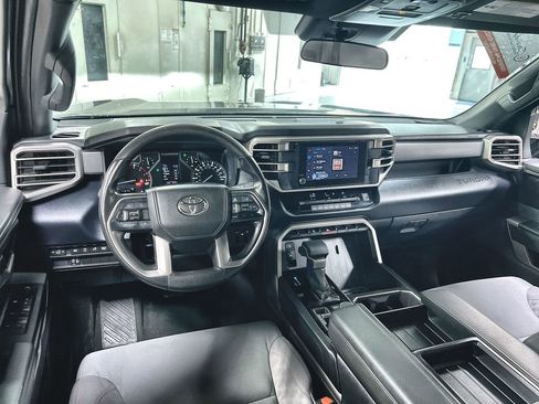 Used 2025 Toyota Tundra SR5 w/ SR5 Convenience Package AWD/4WD image 20