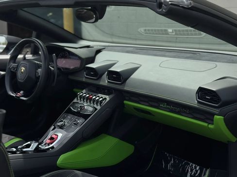 Used 2017 Lamborghini Huracan LP 610-4 AWD/4WD image 60