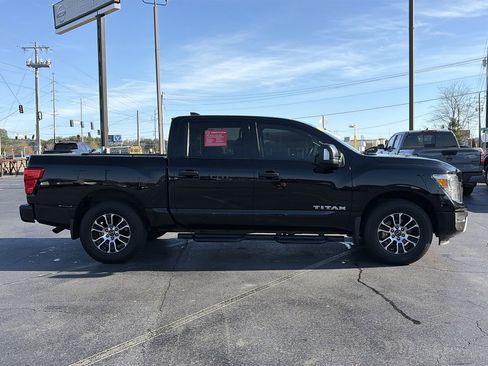 Used 2024 Nissan Titan SV w/ SV Convenience Package image 7