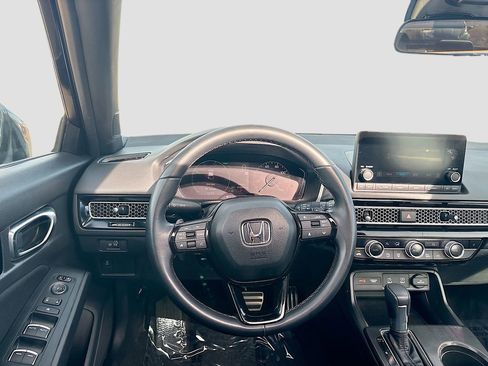 Used 2025 Honda Civic Sport image 22