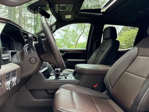 Used 2025 GMC Sierra 1500 Denali w/ Denali Reserve Package AWD/4WD image 19