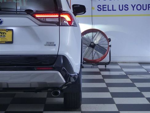 Used 2023 Toyota RAV4 XSE AWD/4WD image 31