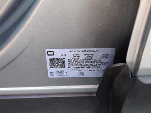 Used 2025 Chevrolet TrailBlazer LT FWD image 35