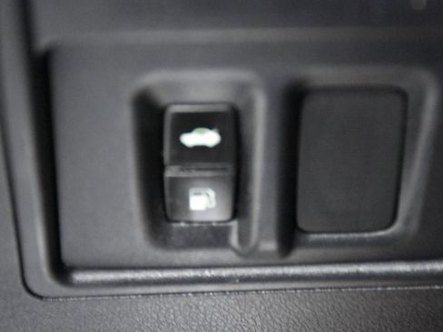 Used 2011 Lexus IS 250C image 40