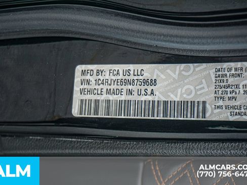 Used 2022 Jeep Grand Cherokee Summit AWD/4WD image 63