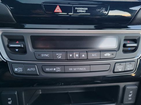 Used 2017 Honda Ridgeline RTL-E image 38