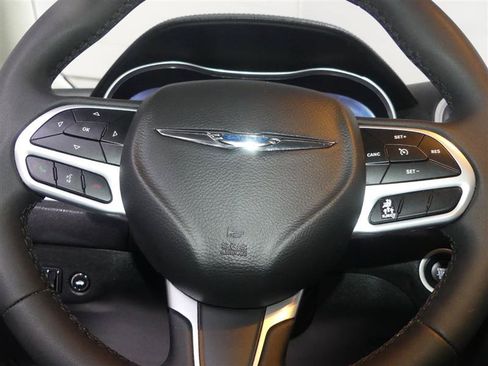 Used 2023 Chrysler 300 Touring w/ Sport Appearance Package RWD image 30