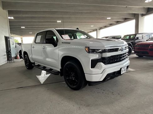 Used 2023 Chevrolet Silverado 1500 RST w/ Rally Edition RWD image 7
