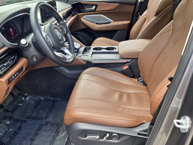 Certified 2025 Acura MDX w/ Technology Package FWD image 10