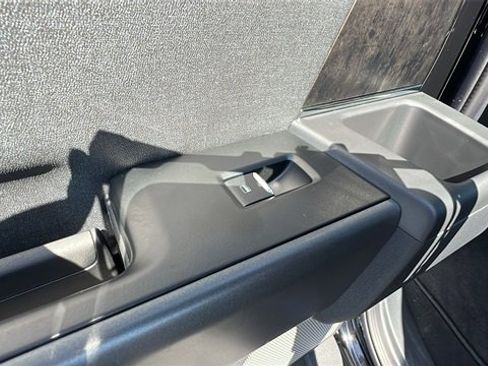 New 2025 Ford F250 Lariat w/ FX4 Off-Road Package image 15