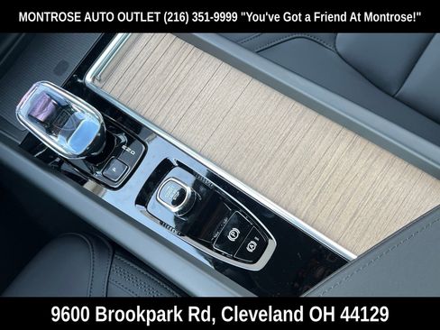 Certified 2026 Volvo XC60 B5 Plus w/ Protection Package Premier image 22