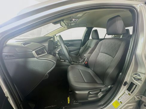 Used 2024 Toyota Corolla LE FWD image 13