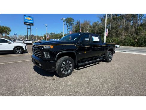 Used 2021 Chevrolet Silverado 2500 LTZ w/ Carhartt Edition image 2