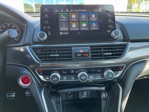 Used 2018 Honda Accord Sport image 7