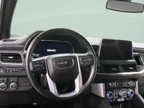 Used 2022 GMC Yukon SLT w/ SLT Luxury Package AWD/4WD image 9