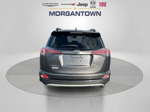 Used 2018 Toyota RAV4 XLE image 6