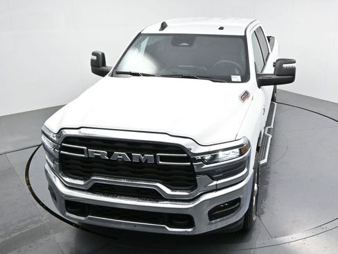 Used 2025 RAM 2500 Big Horn AWD/4WD image 39