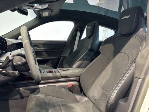 Used 2023 Porsche Taycan GTS image 7