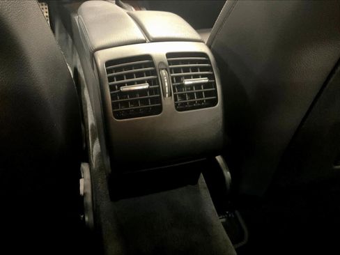 Used 2012 Mercedes-Benz E 550 Coupe image 33