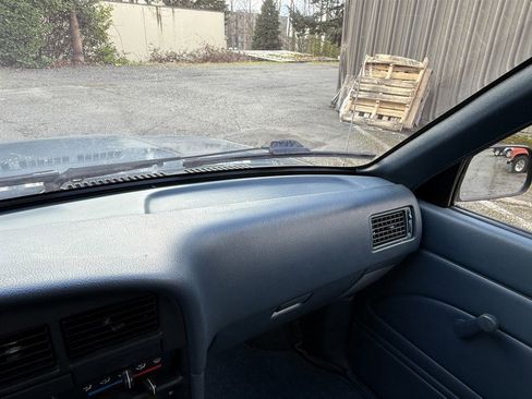 Used 1989 Toyota Pickup Deluxe image 72