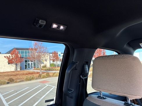 Used 2022 Ford F150 XLT image 45