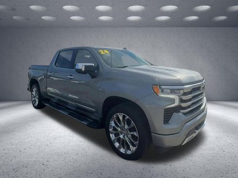 Used 2024 Chevrolet Silverado 1500 High Country w/ High Country Premium Package AWD/4WD image 1