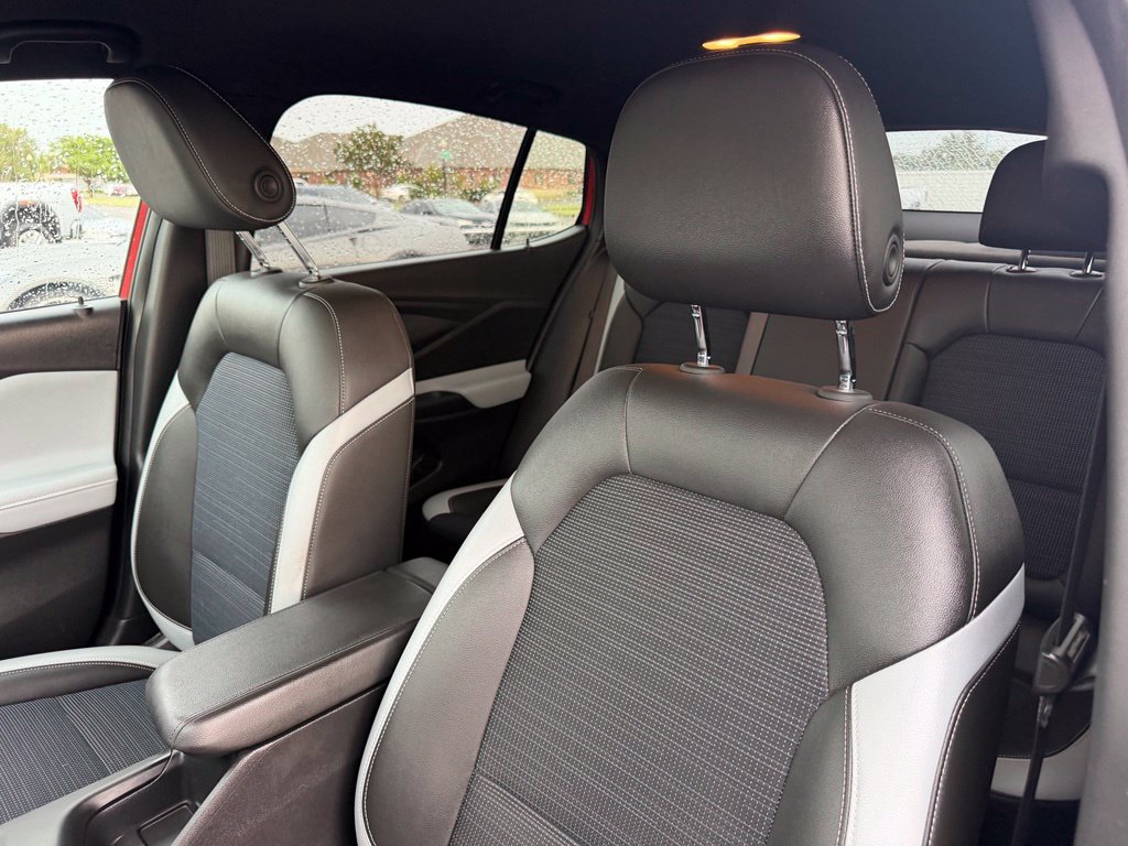 Used 2024 Buick Envista Preferred FWD image 28