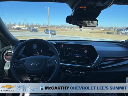 New 2026 Chevrolet Trax RS w/ Sunroof Package image 19