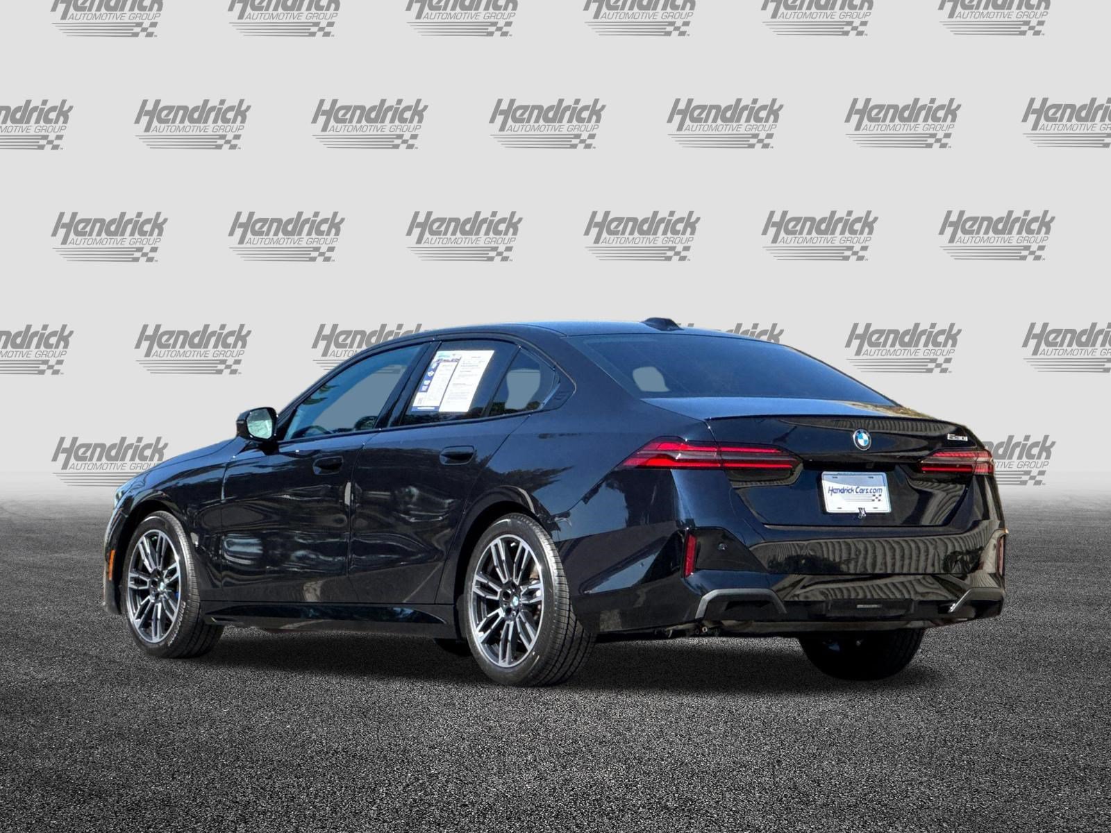 Used 2026 BMW 530i w/ M Sport Package RWD image 7