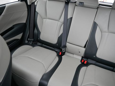 Used 2024 Subaru Forester Limited image 12