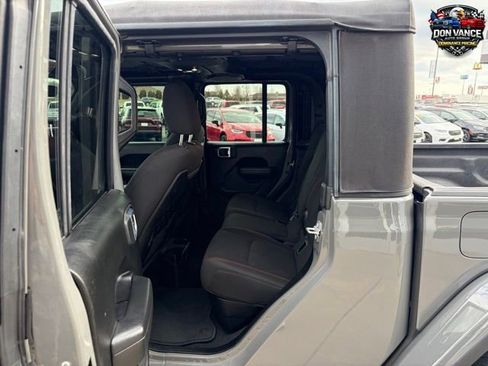 Used 2022 Jeep Gladiator Rubicon image 22