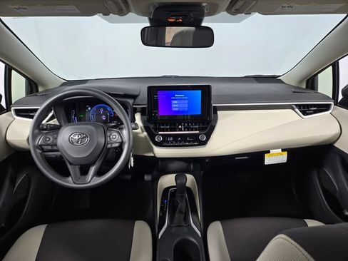 Used 2026 Toyota Corolla LE FWD image 25