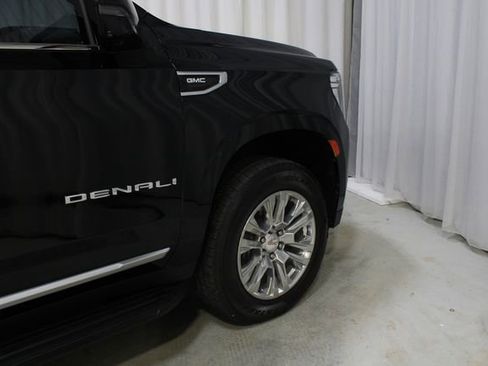 Used 2021 GMC Yukon Denali w/ Advanced Technology Package AWD/4WD image 28