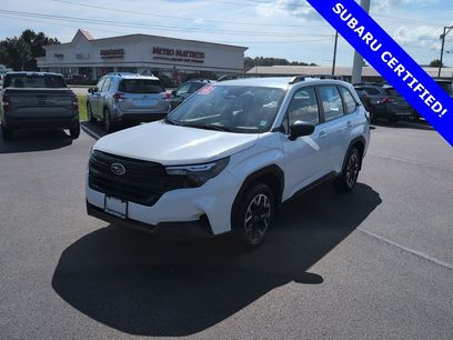Used 2025 Subaru Forester w/ Convenience Package #1