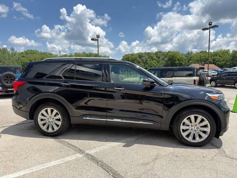 Used 2022 Ford Explorer Limited w/ Hybrid Equipment Group 310A RWD image 8