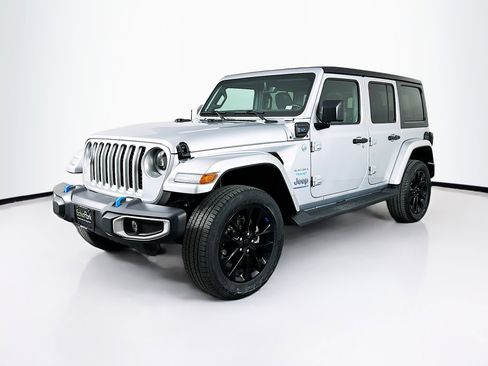 Used 2023 Jeep Wrangler Sahara w/ Cold Weather Group image 3