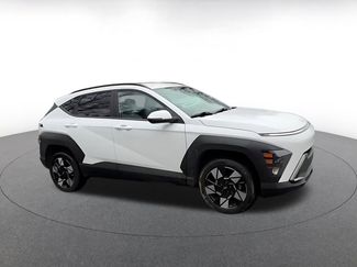 Used 2025 Hyundai Kona SEL video 2